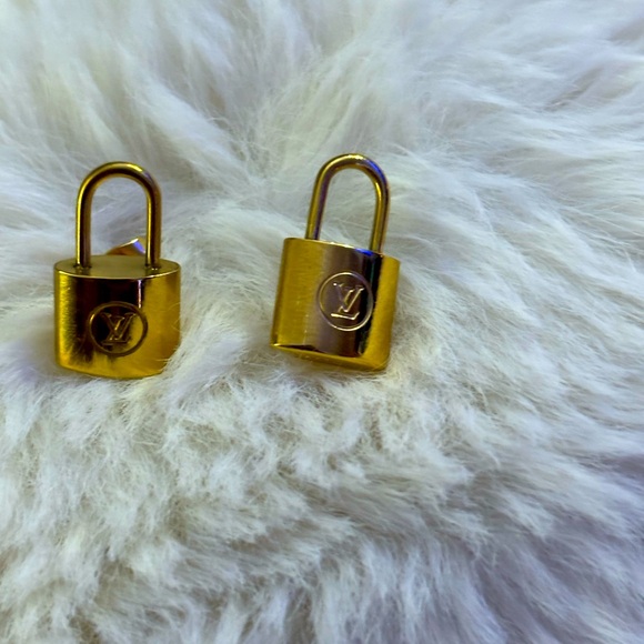 Authentic LV Lock Earrings! - Picture 7 of 13